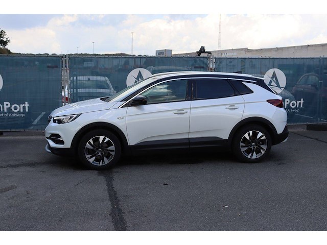 Personenauto opel grandland x benzine 130pk 2019 (marge) - afbeelding 1 van  1
