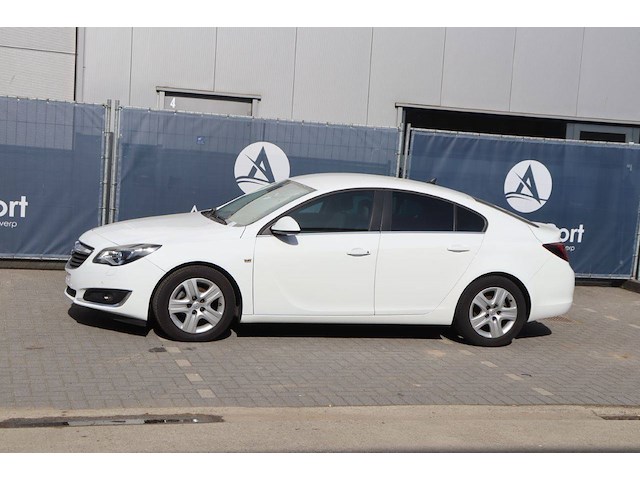 Personenauto opel insignia diesel 136pk 2016 - afbeelding 1 van  1