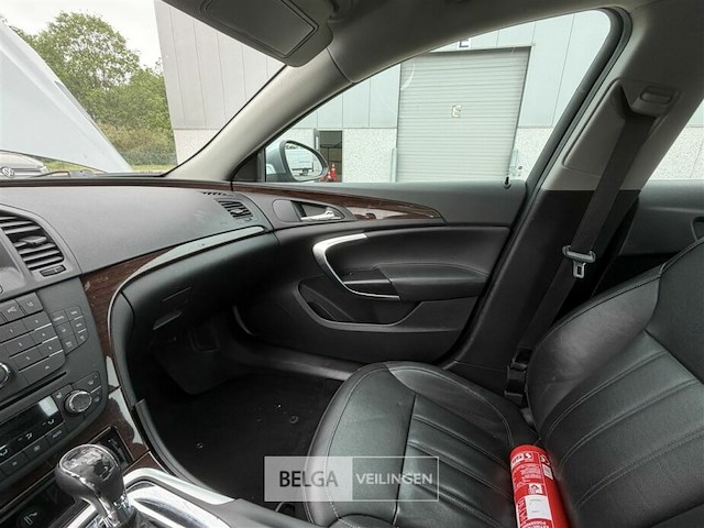 Personenauto opel insignia - afbeelding 4 van  56