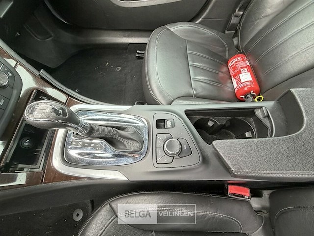 Personenauto opel insignia - afbeelding 8 van  56