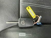 Personenauto opel insignia - afbeelding 38 van  56
