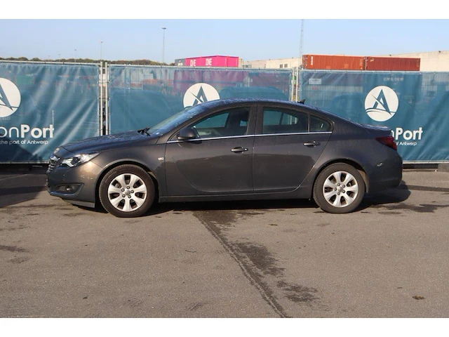 Personenauto opel isignia diesel 110pk 2014 (marge) - afbeelding 1 van  1
