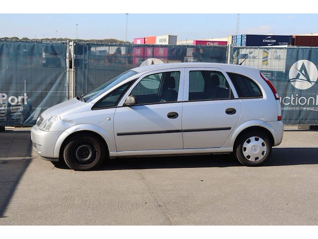 Personenauto opel meriva benzine 90pk 2004 - afbeelding 1 van  1