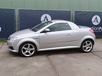 Personenauto opel tigra benzine 90pk 2006 (marge) - afbeelding 1 van  1