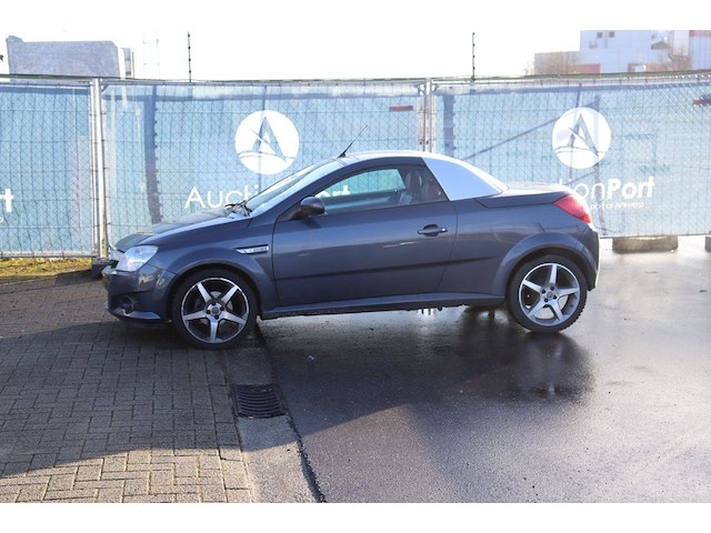 Personenauto opel tigra benzine 90pk 2008 (marge) - afbeelding 1 van  1