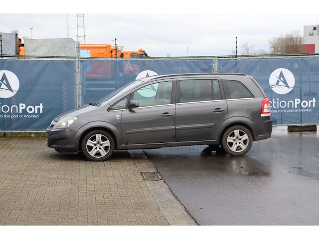 Personenauto opel zafira benzine 94pk 2010 (marge) - afbeelding 1 van  1