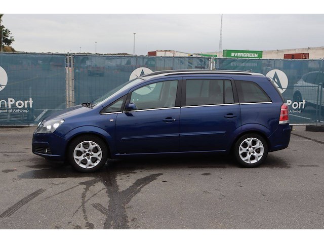 Personenauto opel zafira diesel 120pk 2005 (marge) - afbeelding 1 van  1