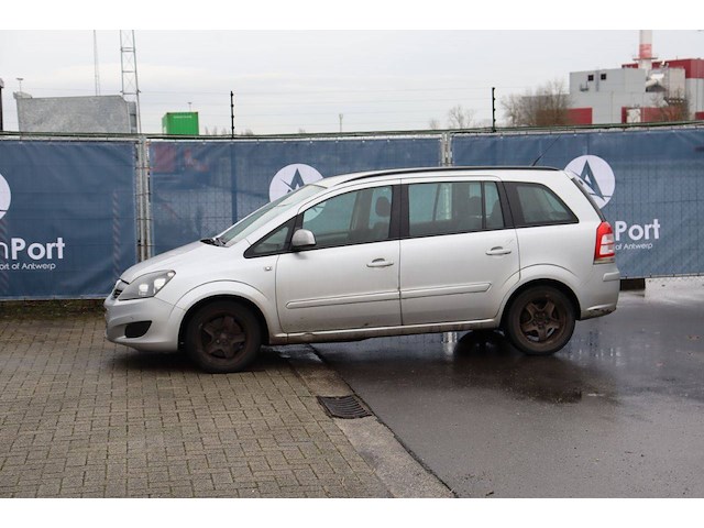 Personenauto opel zafira ecoflex diesel 110pk 2013 (marge) - afbeelding 1 van  1