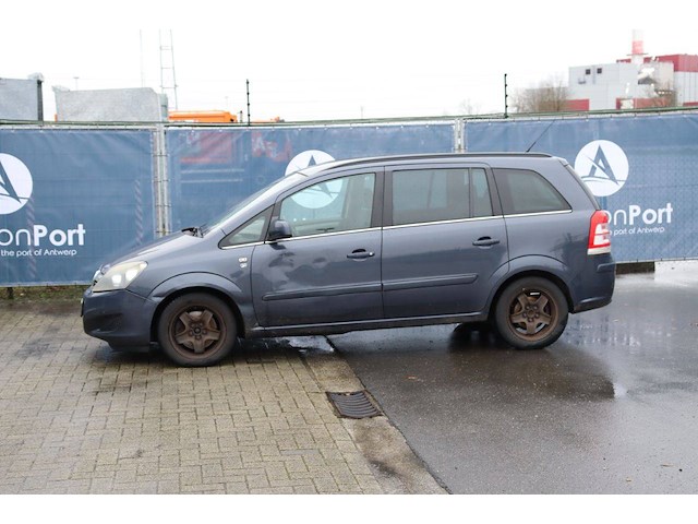 Personenauto opel zafira ecoflex diesel 115pk 2011 (marge) - afbeelding 1 van  1