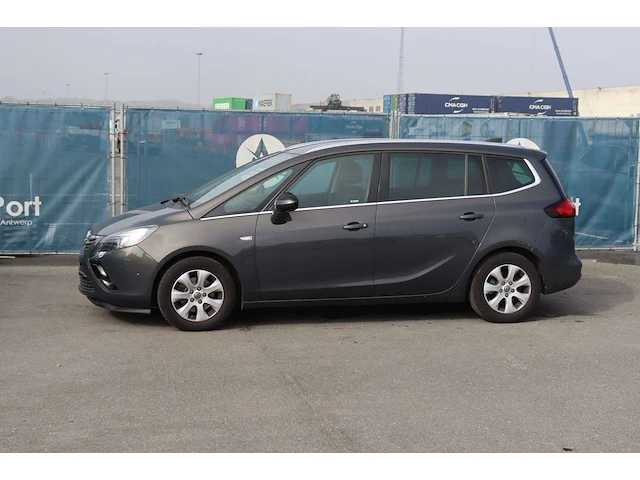 Personenauto opel zafira tourer diesel 136pk 2015 (marge) - afbeelding 1 van  1