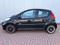 Personenauto peugeot 107 1.0-12v millesim 200 benzine 68pk 2011 (marge) - afbeelding 1 van  1