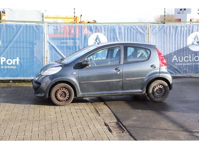 Personenauto peugeot 107 benzine 68pk 2006 (marge) - afbeelding 1 van  1