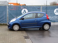 Personenauto peugeot 107 benzine 68pk 2008 (marge) - afbeelding 1 van  1