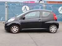 Personenauto peugeot 107 benzine 68pk 2010 (marge) - afbeelding 1 van  1