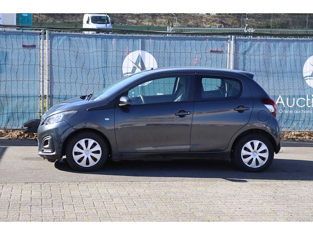 Personenauto peugeot 108 benzine 69pk 2018 (marge) - afbeelding 1 van  1