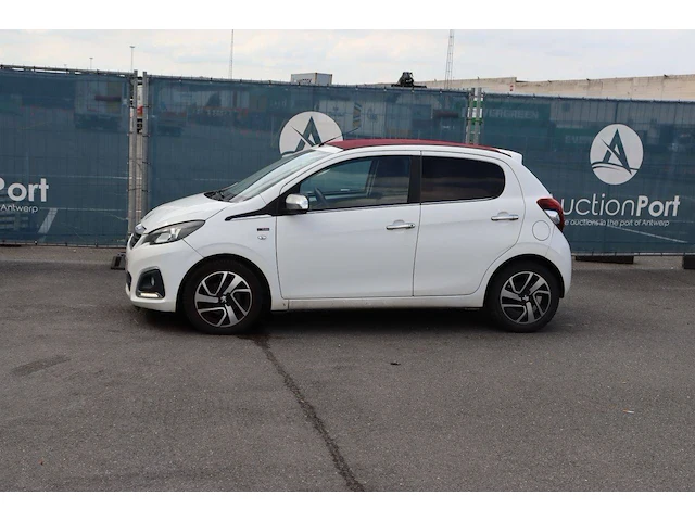 Personenauto peugeot 108 benzine 82pk 2014 (marge) - afbeelding 1 van  1