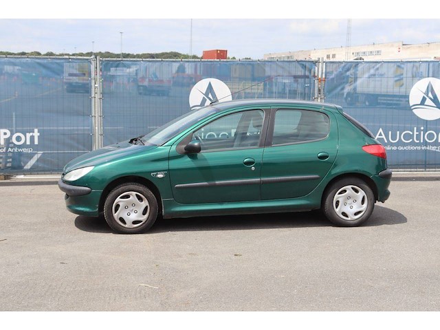 Personenauto peugeot 206 benzine 60pk 2002 (marge) - afbeelding 1 van  1