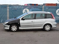 Personenauto peugeot 206 benzine 75pk 2006 (marge)