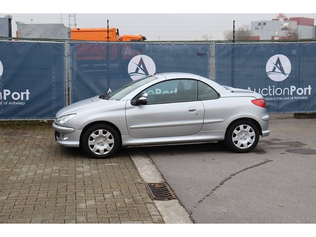 Personenauto peugeot 206 cc benzine 110pk 2004 (marge) - afbeelding 1 van  1