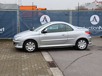 Personenauto peugeot 206 cc benzine 110pk 2004 (marge)