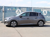 Personenauto peugeot 208 benzine 101pk 2022 (marge) - afbeelding 1 van  1