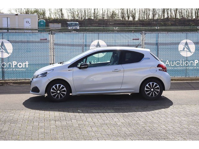 Personenauto peugeot 208 benzine 110pk 2018 (marge) - afbeelding 1 van  1