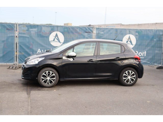 Personenauto peugeot 208 benzine 68pk 2018 (marge) - afbeelding 1 van  1