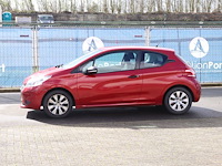 Personenauto peugeot 208 benzine 82pk 2015 (marge) - afbeelding 1 van  1