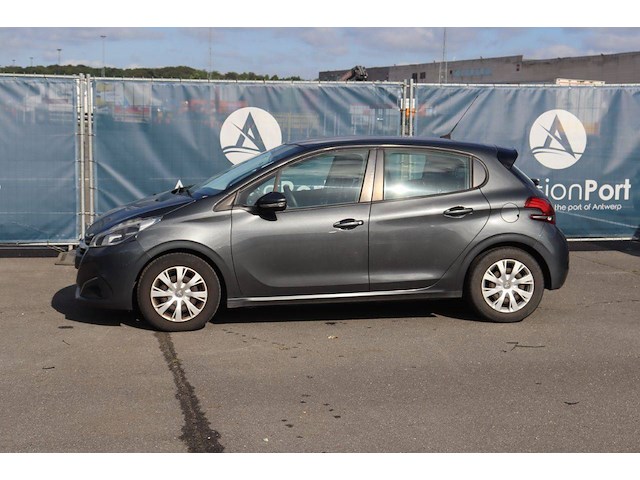 Personenauto peugeot 208 benzine 82pk 2015 (marge) - afbeelding 1 van  1