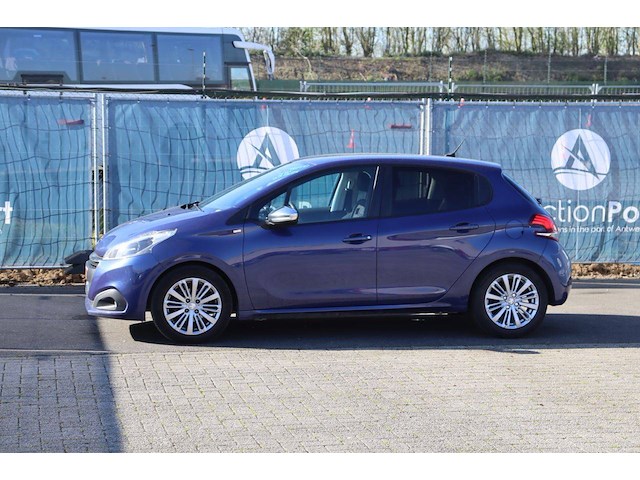 Personenauto peugeot 208 benzine 82pk 2017 (marge) - afbeelding 1 van  1
