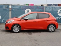 Personenauto peugeot 208 benzine 82pk 2017 (marge)