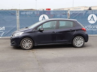 Personenauto peugeot 208 benzine 82pk 2019 (marge)