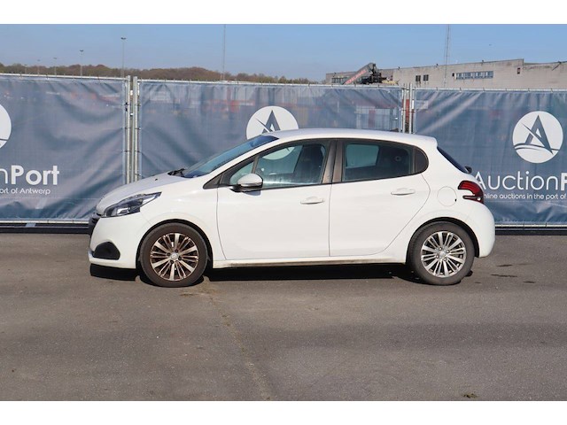 Personenauto peugeot 208 benzine 82pk 2019 (marge) - afbeelding 1 van  1