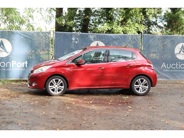 Personenauto peugeot 208 benzine 95pk 2012 - afbeelding 1 van  1