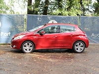 Personenauto peugeot 208 benzine 95pk 2012