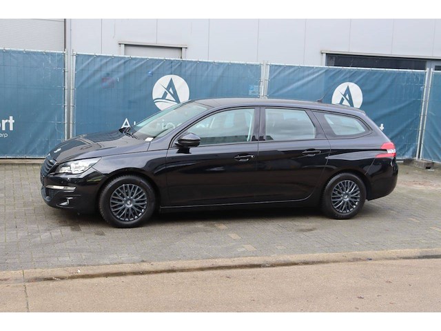 Personenauto peugeot 308 diesel 85kw 2016 - afbeelding 1 van  1