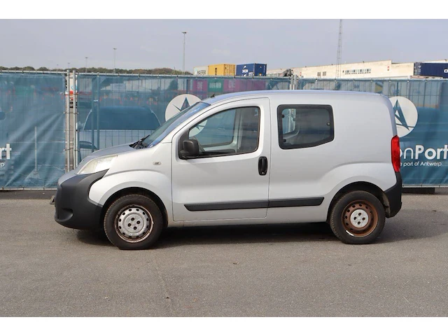 Personenauto peugeot bipper tepee benzine 73pk 2011 (marge) - afbeelding 1 van  1