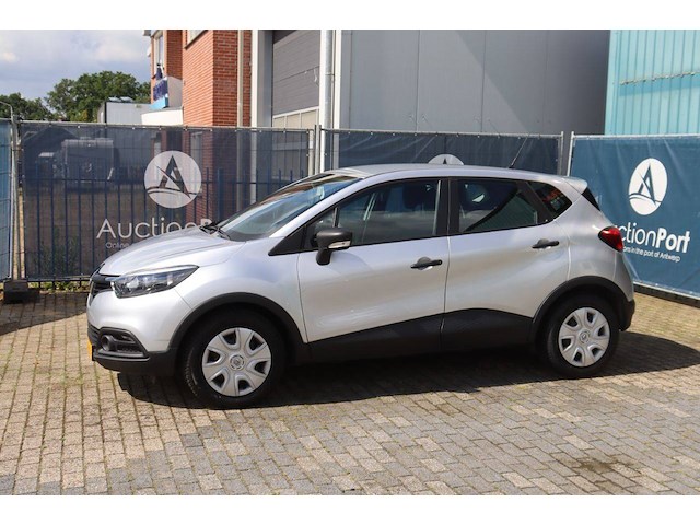 Personenauto renault captur benzine 90pk 2013 - afbeelding 1 van  1