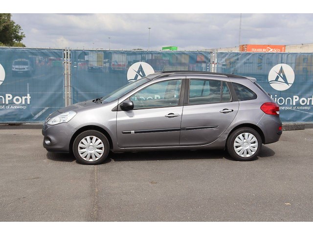 Personenauto renault clio benzine 101pk 2010 (marge) - afbeelding 1 van  1