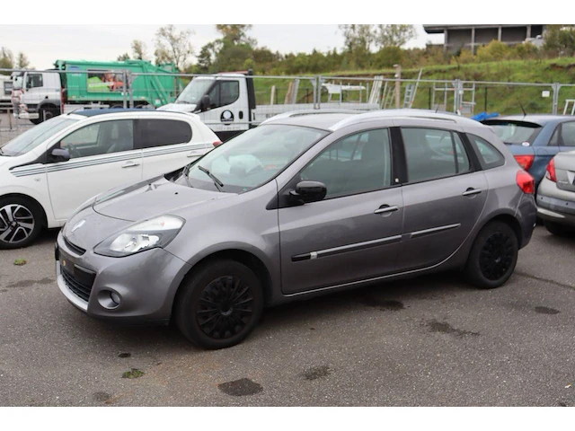 Personenauto renault clio benzine 101pk 2011 (marge) - afbeelding 1 van  1