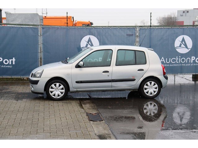 Personenauto renault clio benzine 58pk 2003 (marge) - afbeelding 1 van  1
