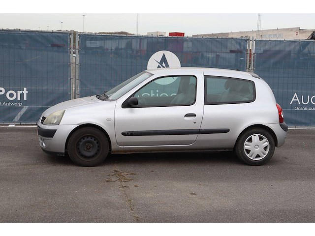 Personenauto renault clio benzine 65pk 2007 (marge) - afbeelding 1 van  1