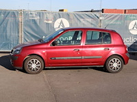 Personenauto renault clio benzine 75pk 2003 (marge) - afbeelding 1 van  1