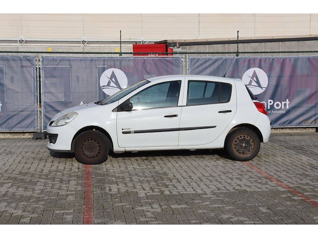 Personenauto renault clio benzine 75pk 2008 (marge) - afbeelding 1 van  1