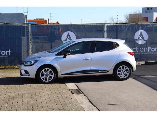 Personenauto renault clio benzine 90pk 2018 (marge) - afbeelding 1 van  1