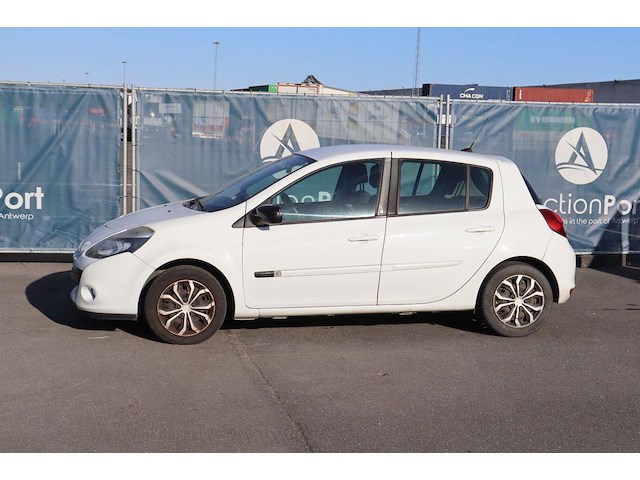 Personenauto renault clio diesel 75pk 2011 (marge) - afbeelding 1 van  1