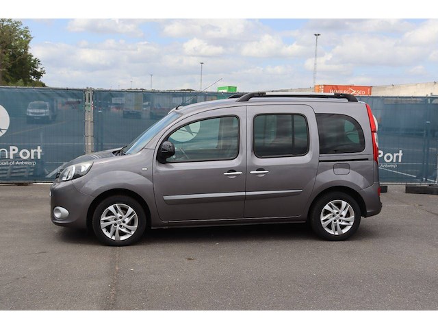 Personenauto renault kangoo benzine 114pk 2017 (marge) - afbeelding 1 van  1