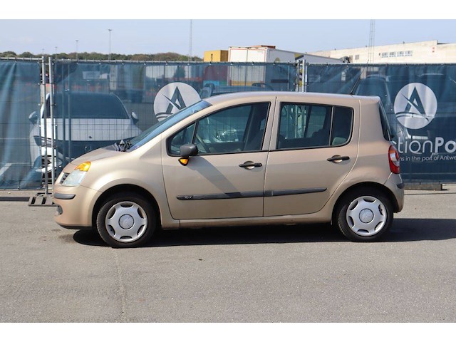 Personenauto renault modus benzine 112pk 2005 (marge) - afbeelding 1 van  1