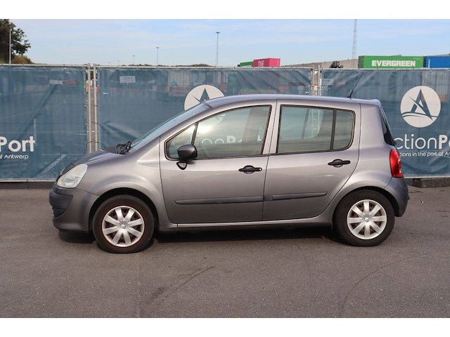 Personenauto renault modus benzine 75pk 2010 (marge) - afbeelding 1 van  1