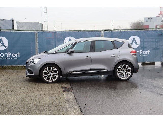 Personenauto renault scenic benzine 116pk 2017 (marge) - afbeelding 1 van  1
